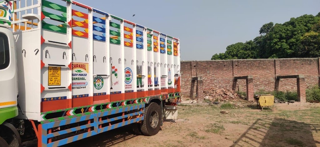 Side view of open truck body with Shakeel Body Maker branding